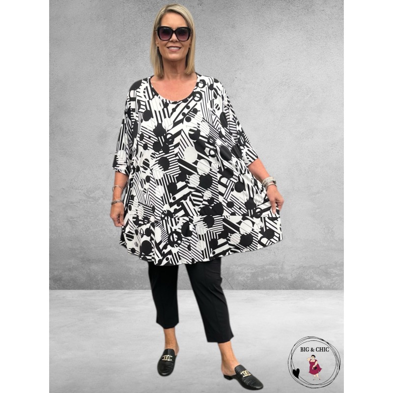 AKH Big Shirt Aiko Zwart/Wit