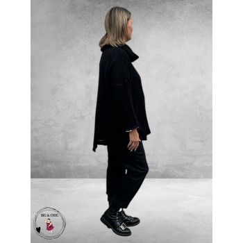 AMANDINE Trui Knuffelzacht Bouclé Zwart