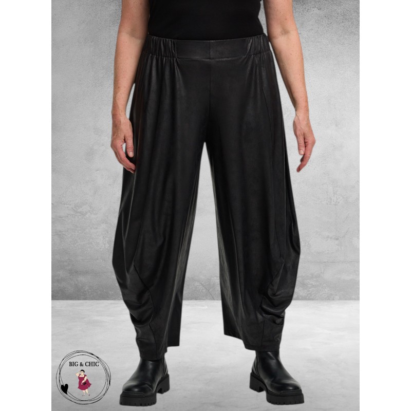 FRENZI Ballon Broek Suede Look Zwart