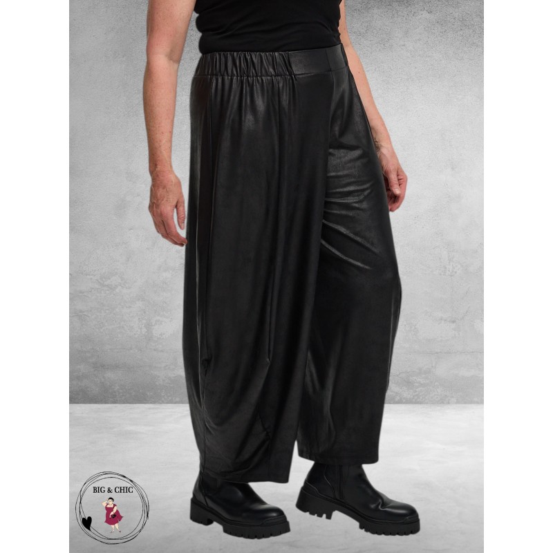 FRENZI Ballon Broek Suede Look Zwart