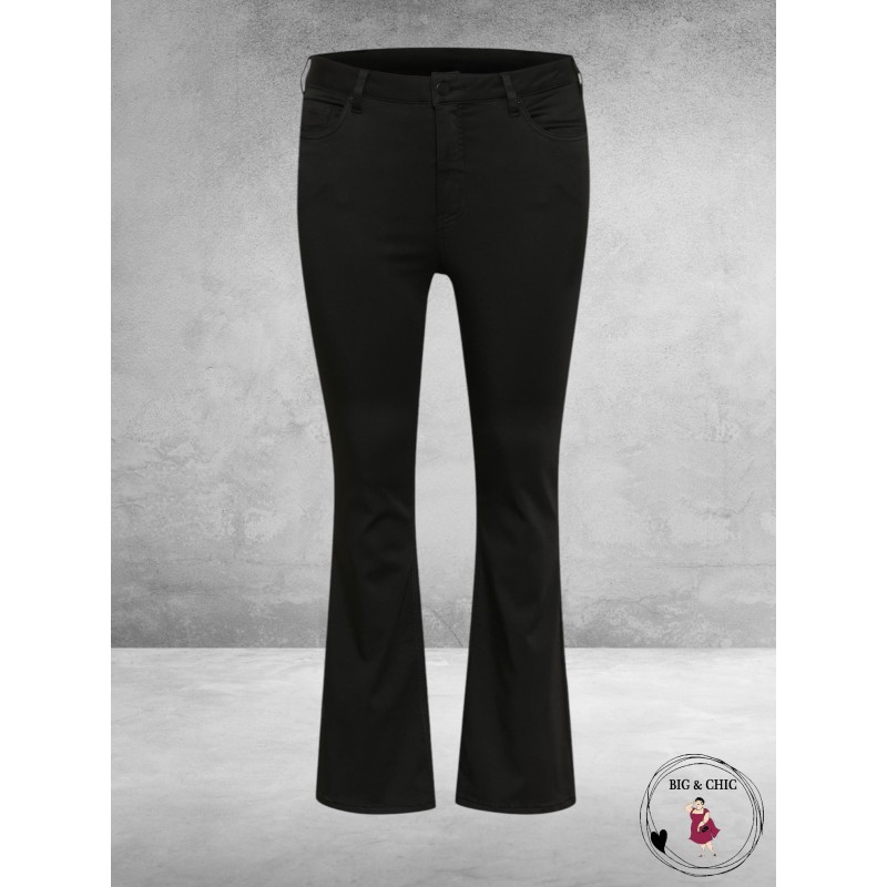 KAFFE CURVE Bootcut Jeans Dina Zwart