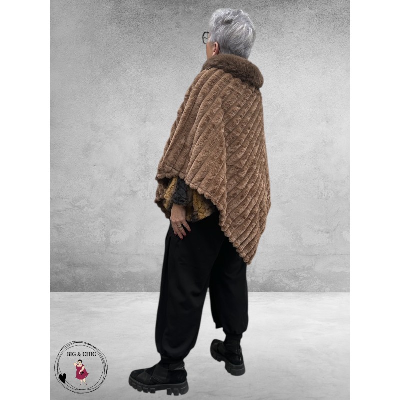 BG Poncho Fake Fur Beige