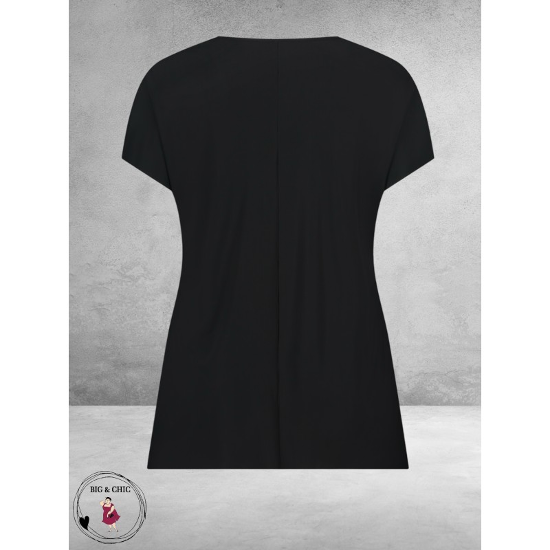 Plus Basics  Top/Shirt SS Travel Light Zwart