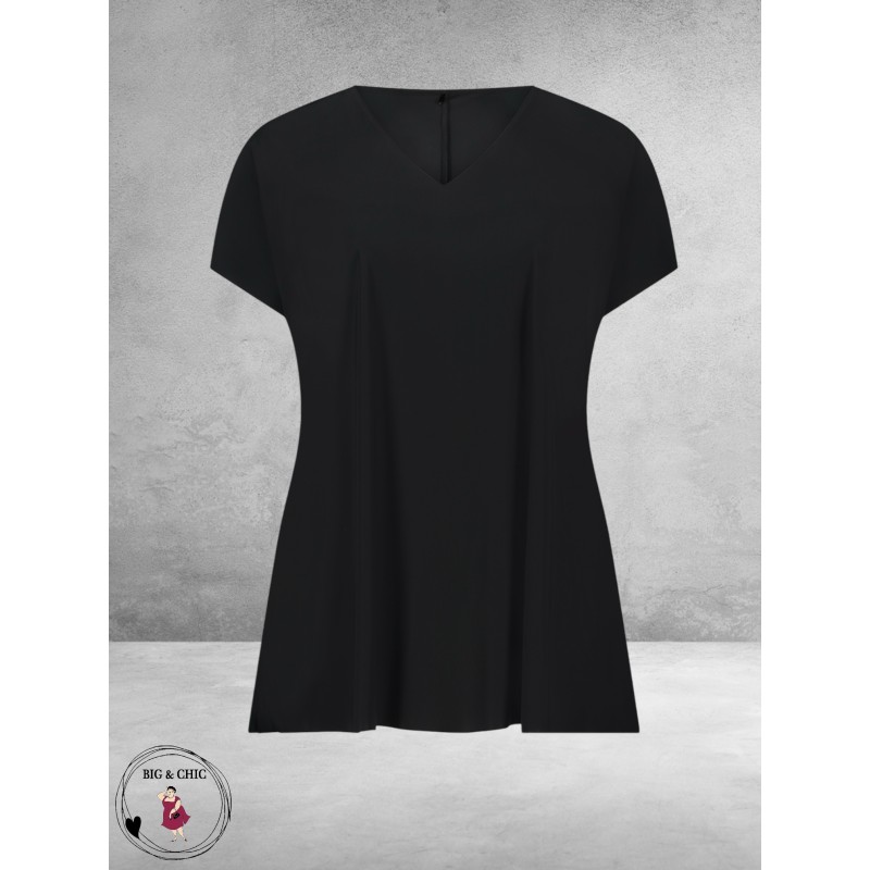 Plus Basics  Top/Shirt SS Travel Light Zwart